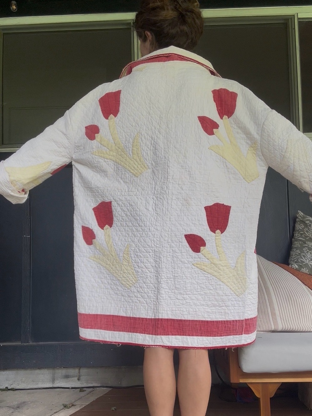 Vintage Feedsack Quilt Jacket White coat Jacket w/ Red Floral Trim tulip L/XL